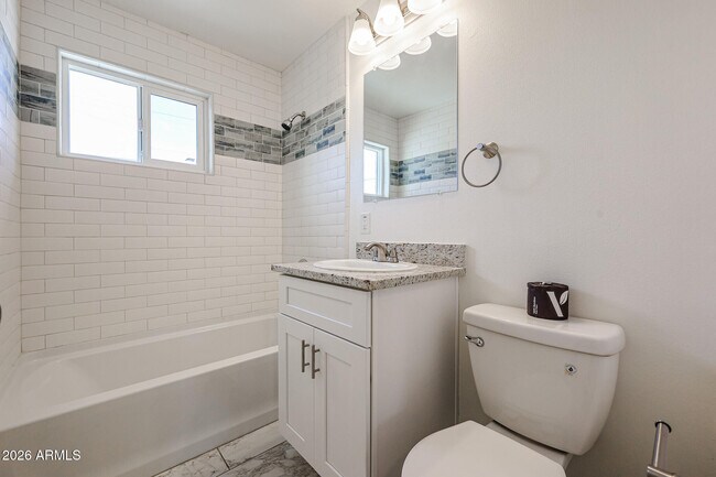 Building Photo - 7014 N 77th Ave