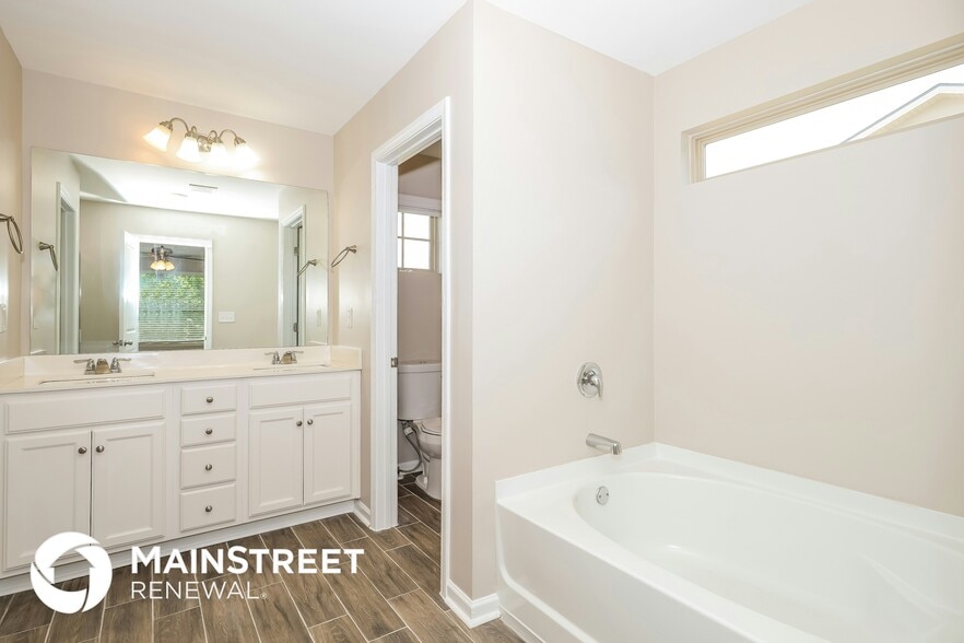 Building Photo - 509 Curry Ridge Ct.