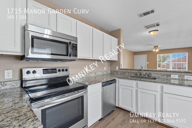 Building Photo - 1715 Manor Garden Curve