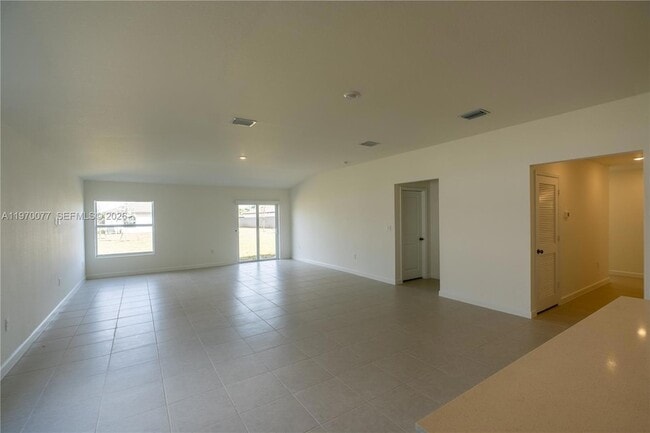 Building Photo - 17431 286th St