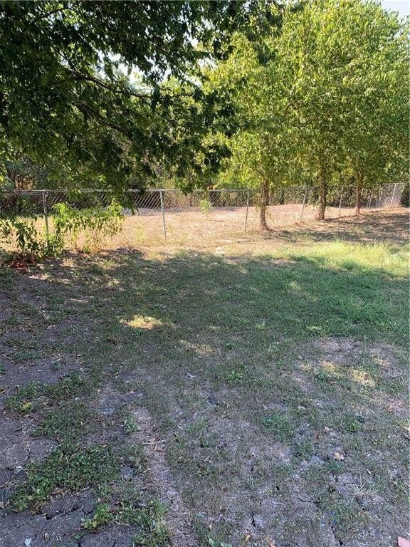 Building Photo - 5817 Spring Meadow Rd