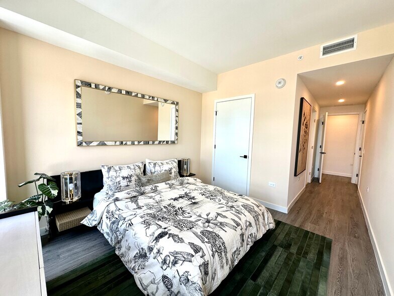 Building Photo - 52 NW 32nd St