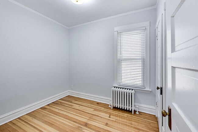 Building Photo - 4219 N Albany Ave