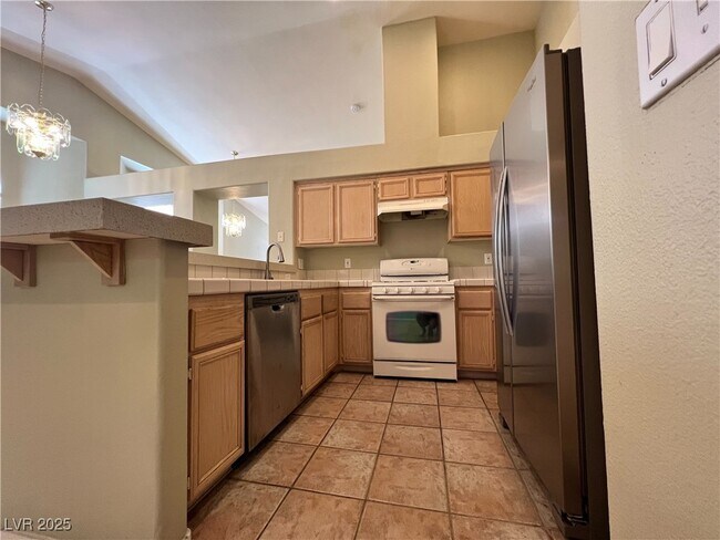 Building Photo - 9824 Double Rock Dr
