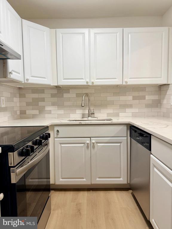 Building Photo - 9618 Inverary Ct