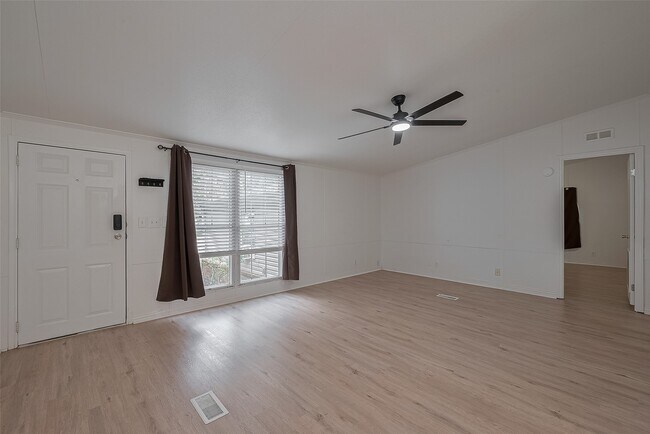 Building Photo - 16282 Wild Oak Ln