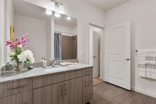 Building Photo - 13301 Dessau Rd