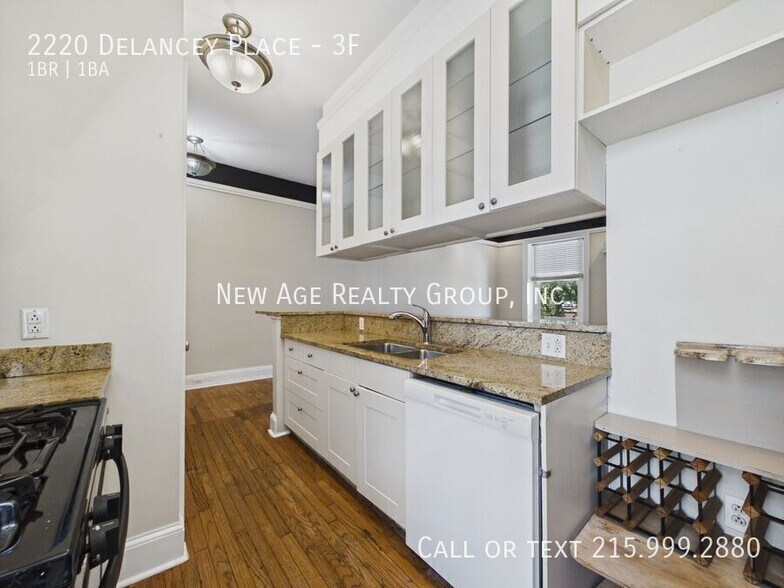Building Photo - 2220 Delancey St