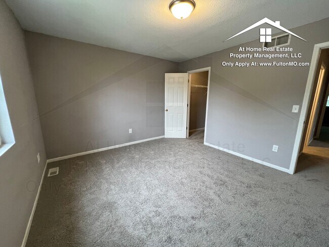 Building Photo - 1012 Boulder Ct