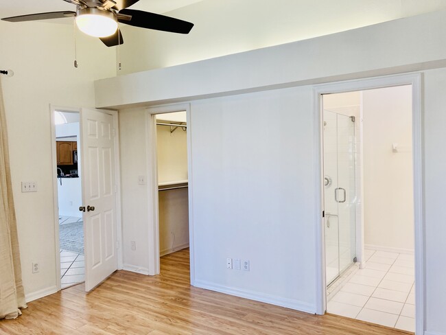 Building Photo - 828 Belville Blvd