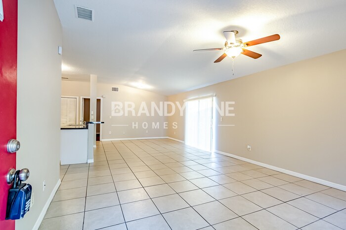 Building Photo - 2907 E 27th Ave