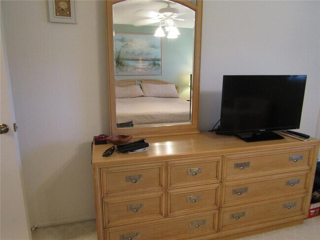 Building Photo - 255 Mission Trail S