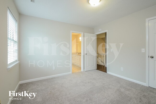 Building Photo - 516 Olde Towne Ln