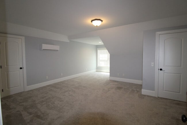 Building Photo - 2930 S Wise Dr