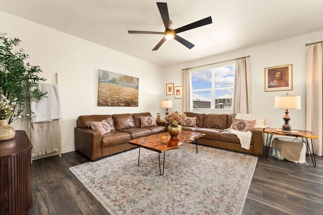 Building Photo - Updated 3-Bedroom Home With 3-Car Garage Close to Commuting, Coffee, and Gym