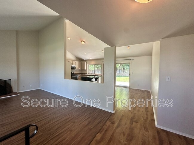 Building Photo - 29362 Hillrise Dr
