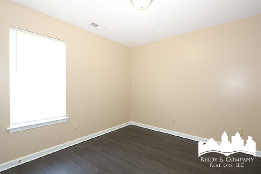 Building Photo - 1092 Cross Wood Ln