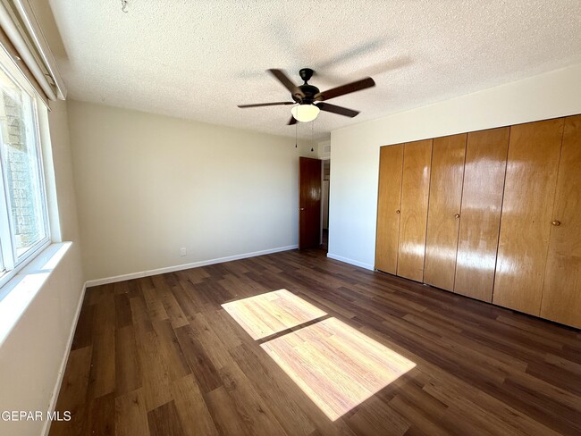 Building Photo - 2616 Pierce Ave