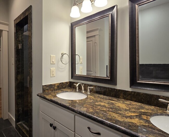 Building Photo - 4109 Allen St