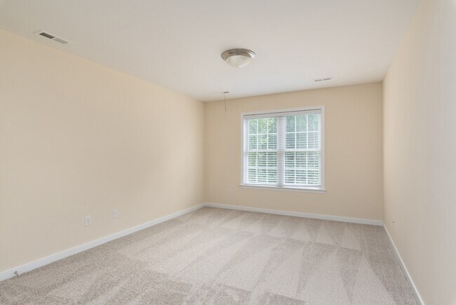 Building Photo - 3303 Ceres Rd