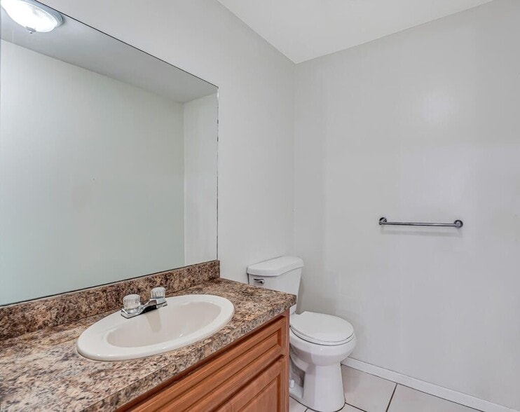 Building Photo - 4205 Turnberry Cir