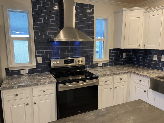 Building Photo - 7300 20th St