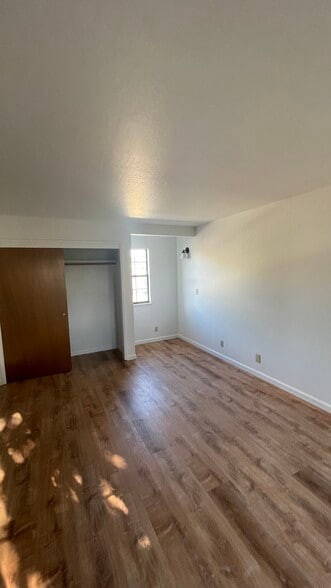 Building Photo - 711 Hanover St