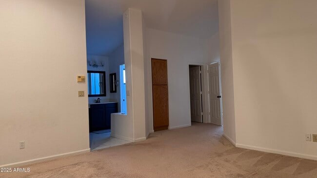 Building Photo - 4542 W Dublin St