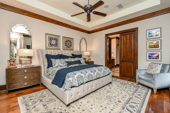 Building Photo - 10 Player Pond Pl