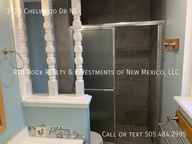 Building Photo - 3720 Chelwood Dr NE