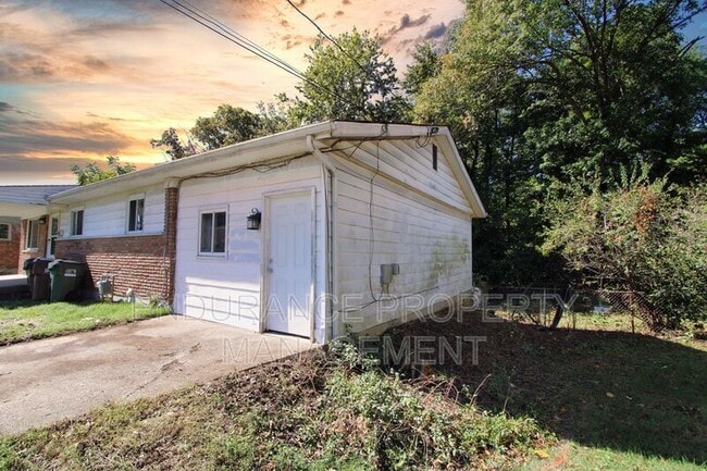 Building Photo - 3448 Ringwood St