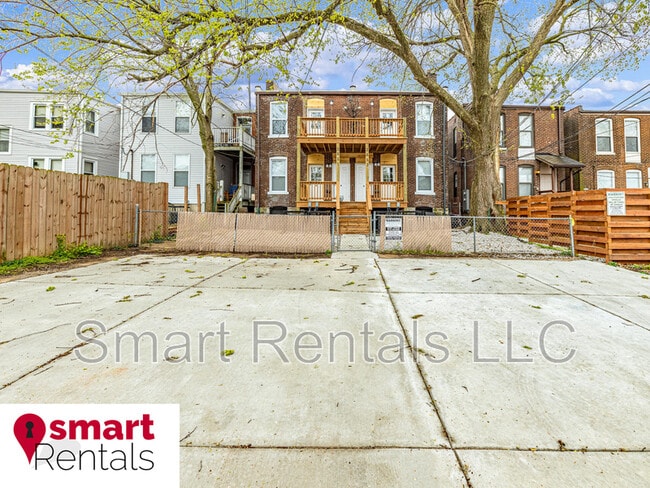 Building Photo - 3851 McRee Ave