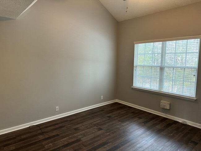 Building Photo - Cozy Townhome in Antioch