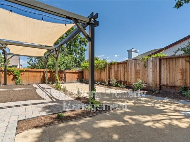 Building Photo - 1168 Mitchell Ln