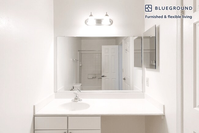 Building Photo - 10608-E Kitty Pozer Drive-SI FL2-ID8905A