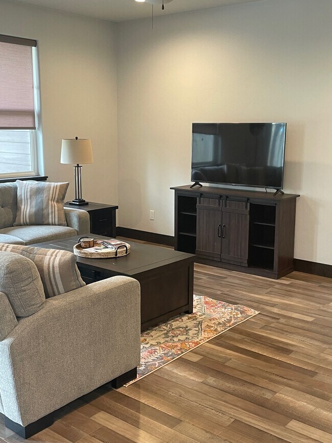 Building Photo - 108 Antelope Trl