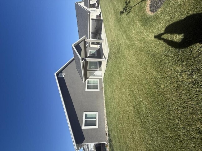 Building Photo - 2074 3125 W
