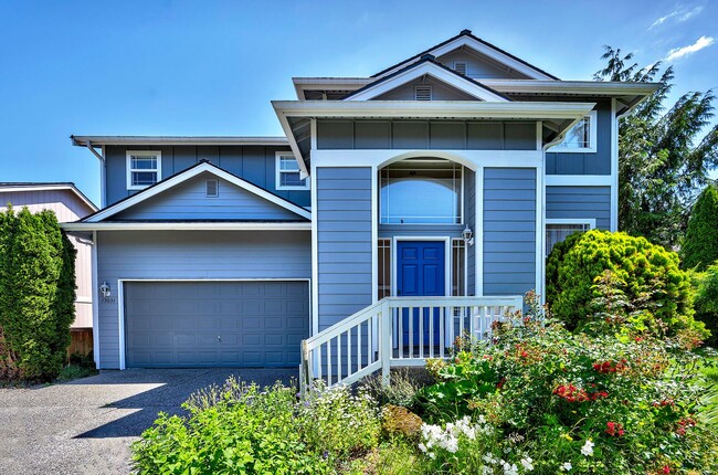 Building Photo - Lynnwood Two Story