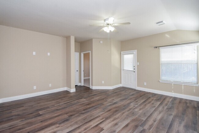 Building Photo - 20922 Barbons Heath Ct