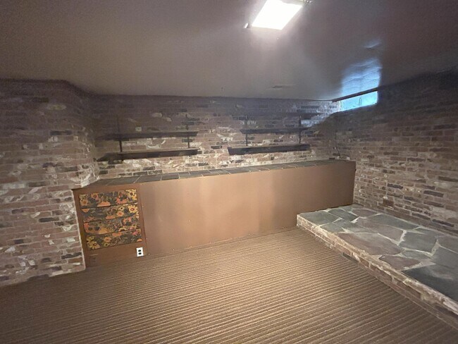 Building Photo - 3820 Jerree St