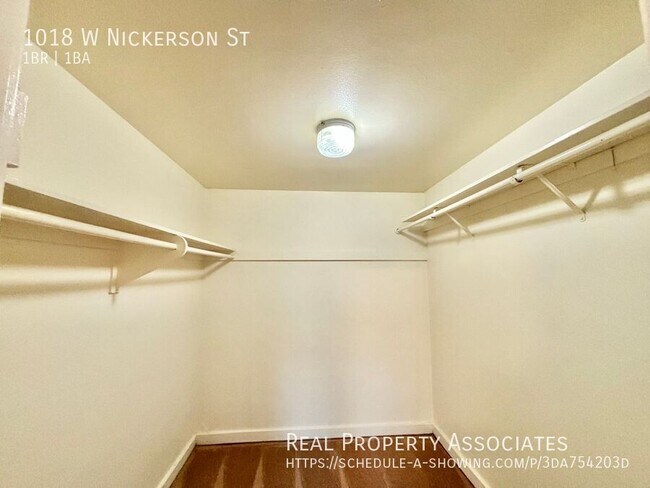 Building Photo - 1018 W Nickerson St