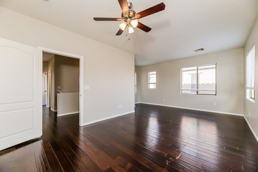 Building Photo - 681 Calamus Palm Pl