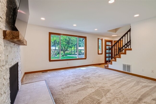 Building Photo - 3Bd/1.5Ba Carnation Home