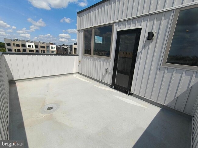 Building Photo - 3040 Northbank Pl