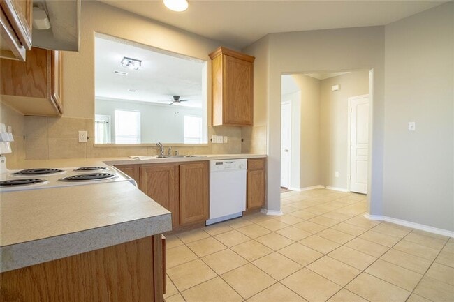 Building Photo - 16727 Libson Falls Dr