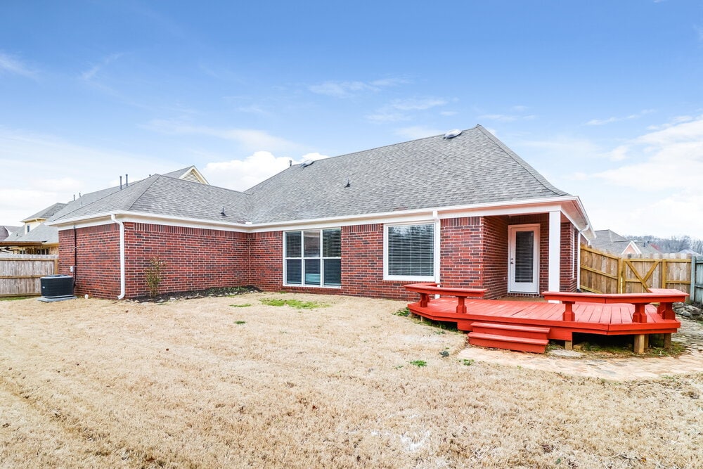 Building Photo - 9355 Helmsley Dr