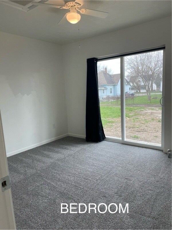 Building Photo - 2505 Delaware St