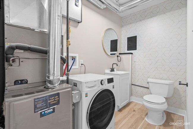 Building Photo - 34W 657 Elm Ct