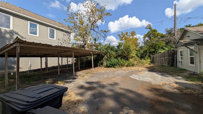 Building Photo - 412 Cordell St