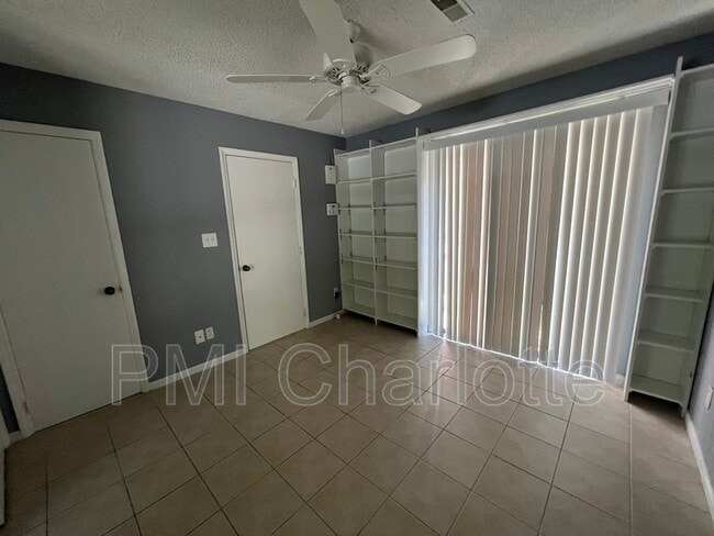 Building Photo - 8087 Charter Oak Ln